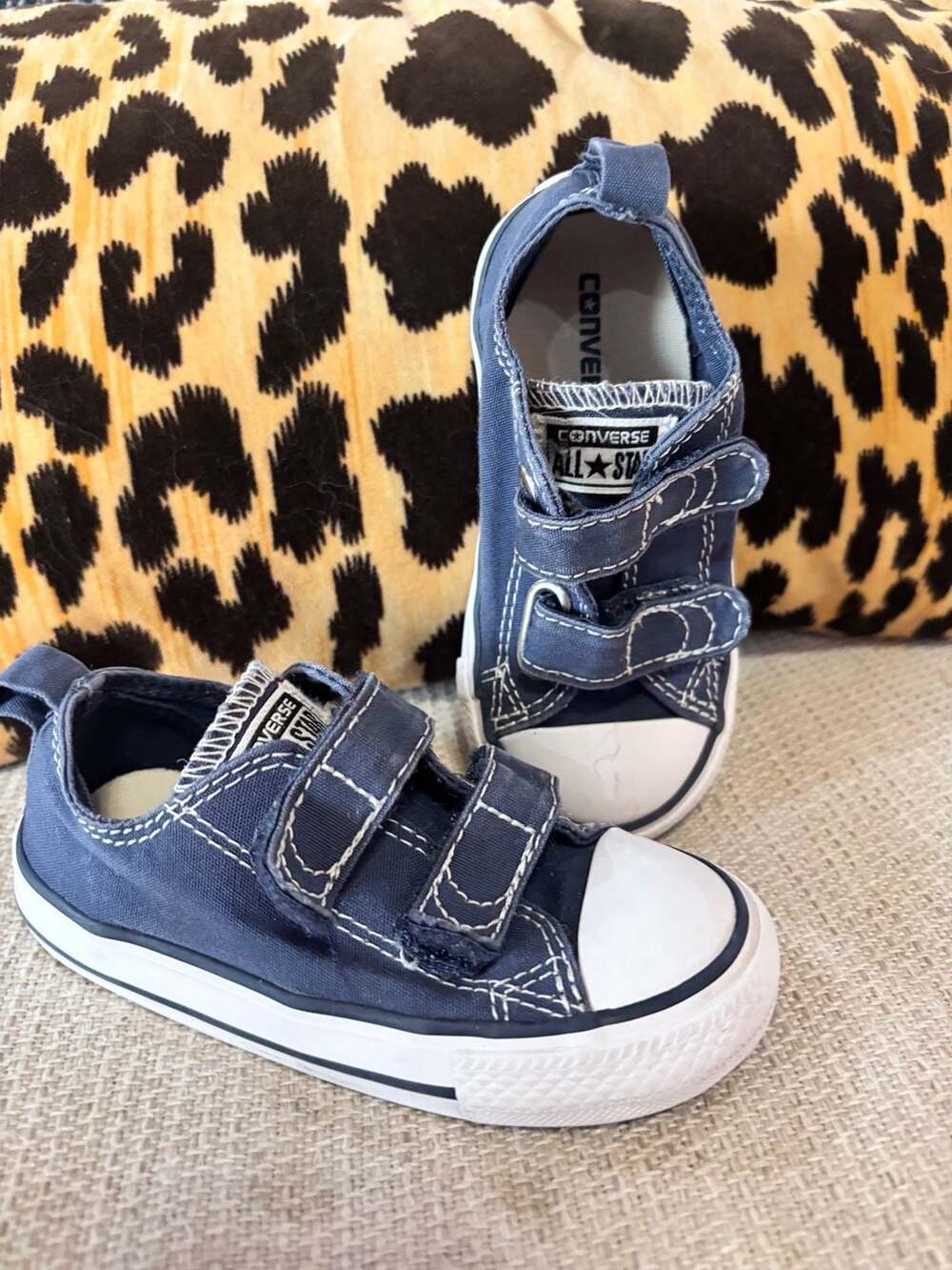Converse Chuck Taylor All Star 2V Size 7 Navy